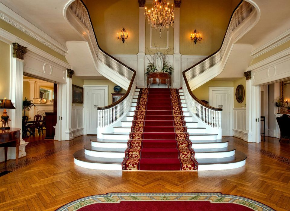 Virtuoso Hotels